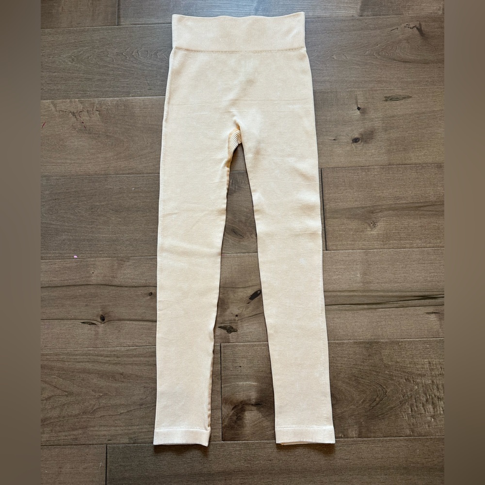 Mono B Ribbed Mineral Wash Leggings - Apricot Ice - Picture 3 of 8